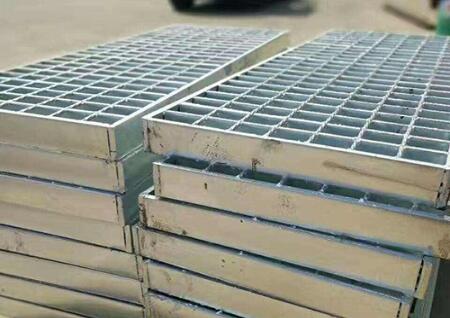 购买钢格栅时，如何选择钢格栅厂家？